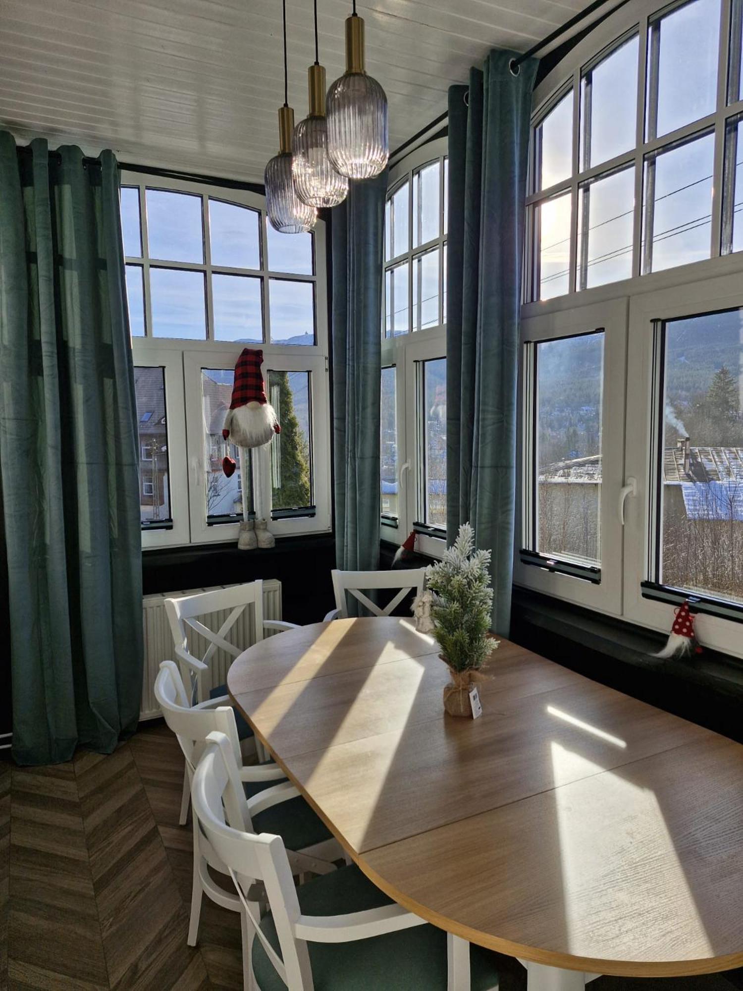 Residence Zielono Mi Шклярска Поремба Екстериор снимка