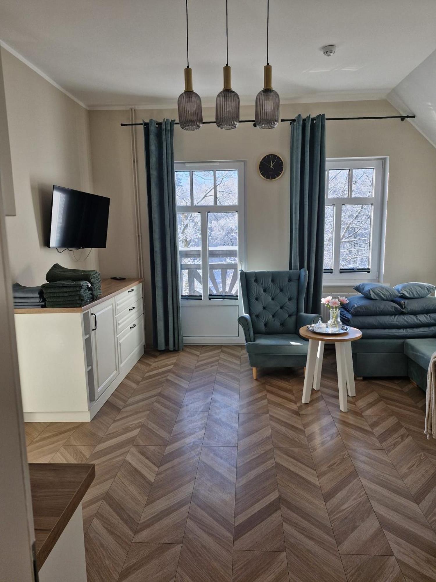 Residence Zielono Mi Шклярска Поремба Екстериор снимка
